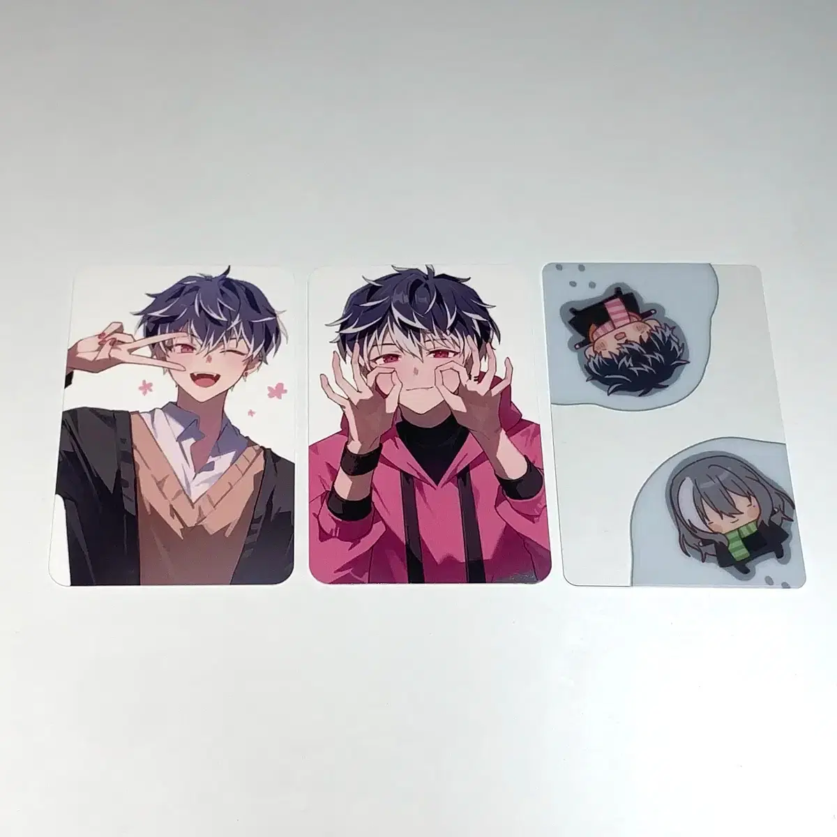 アイナナ・ユキモモ/Rivaleの非公式グッズの販売